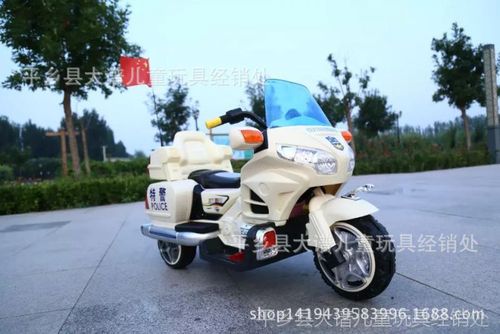 超酷新款儿童电动摩托车双驱三轮小孩玩具童车厂家直销批发